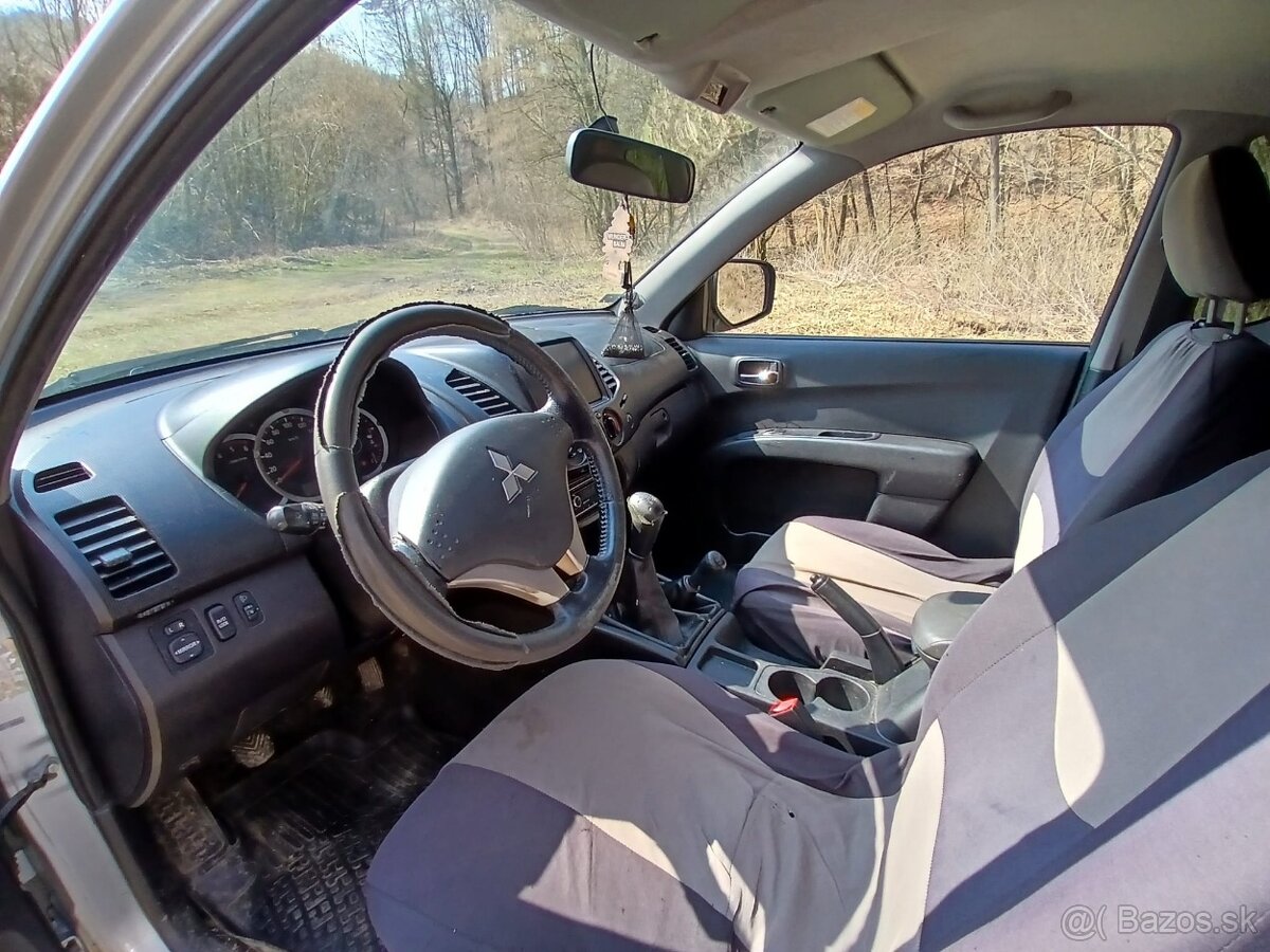 Mitsubishi L200, r.v. 2014 - 15