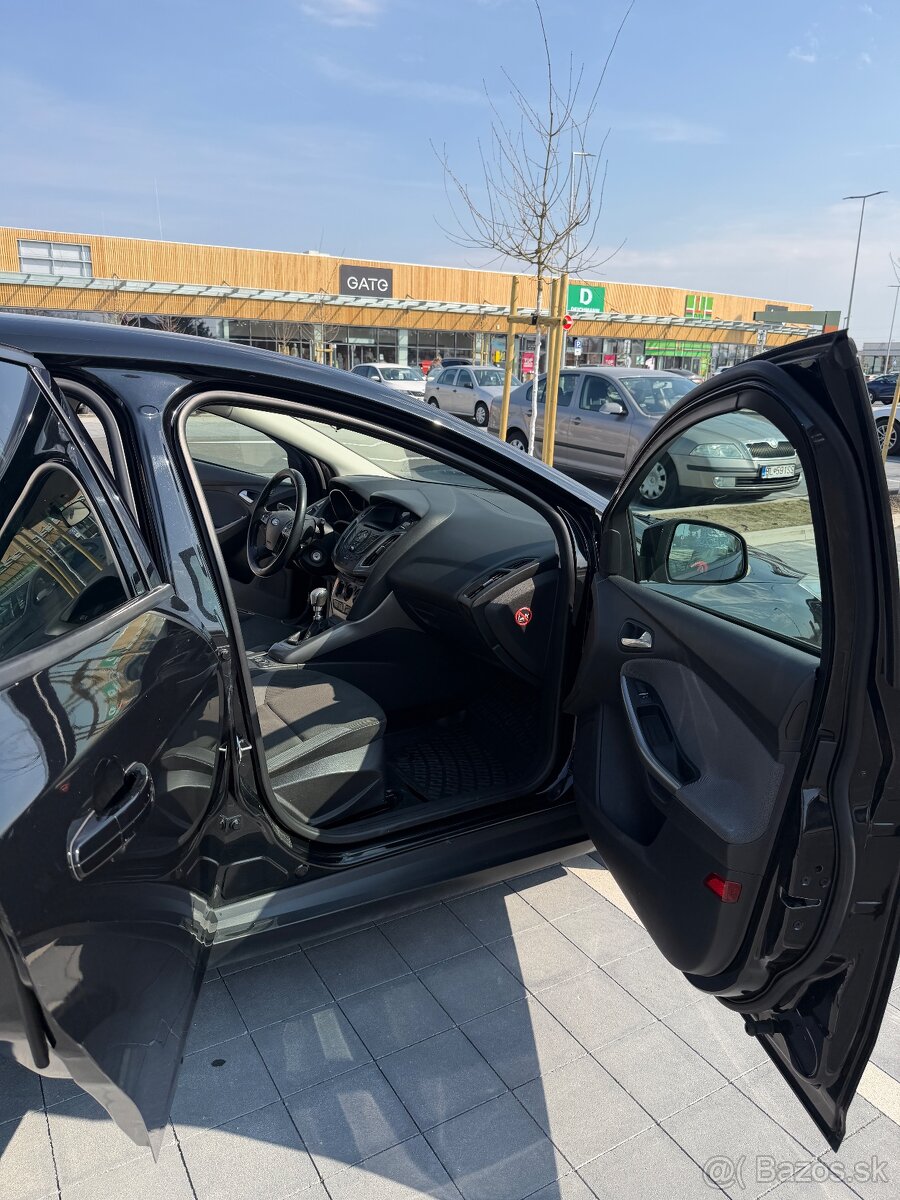 Ford Focus Combi Mk3 1.6 TDCi 70 kW - 15