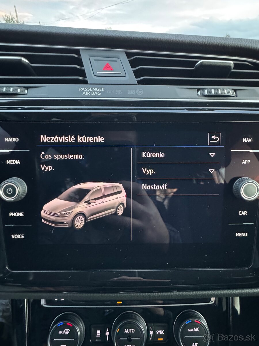 Volkswagen  Touran  R Line - 15