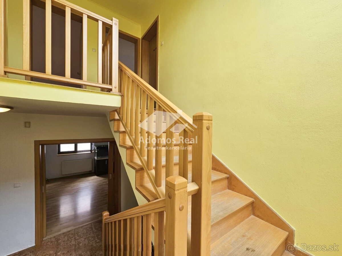 7-IZBOVÝ RODINNÝ DOM S BAZÉNOM - SEČOVSKÁ POLIANKA - 15
