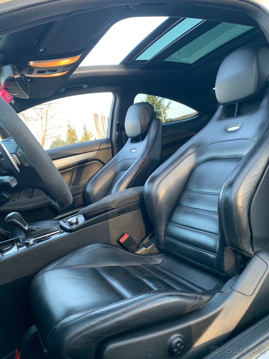 MERCEDES BENZ C63 AMG 2011 6.2 V8 400KW COUPE/PANO/KEYLESS - 15