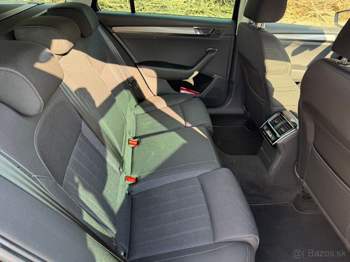 Škoda Superb Combi 2.0 TDI STYLE 4x4 - 15