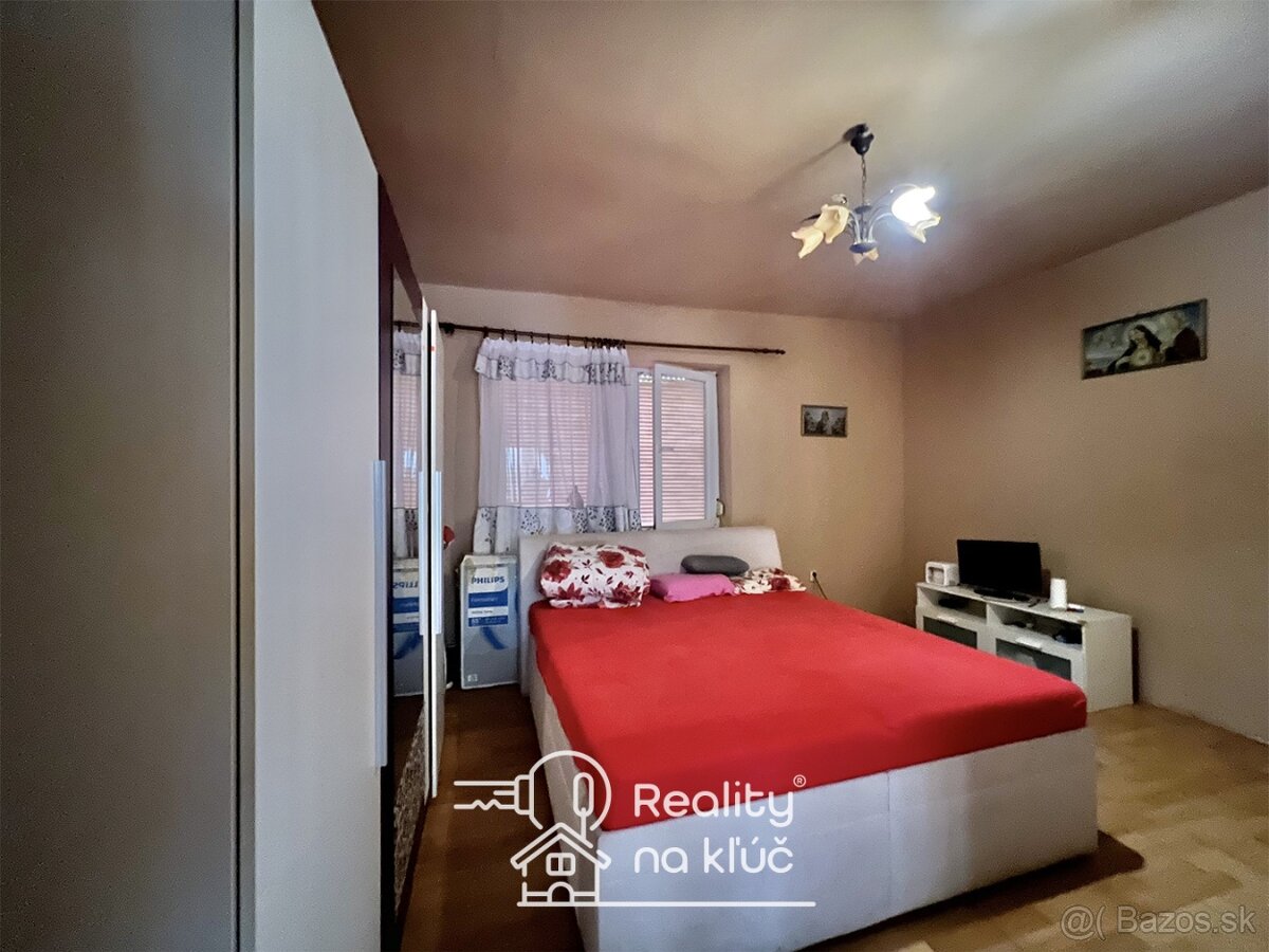 Na predaj dva rodinné domy nachádzajúce sa na jednom pozemku - 15