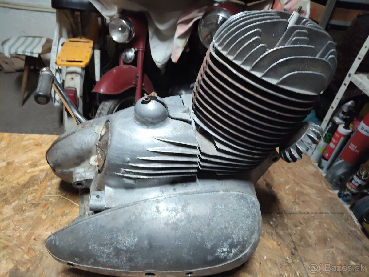 Jawa Perák 250, TP - 15