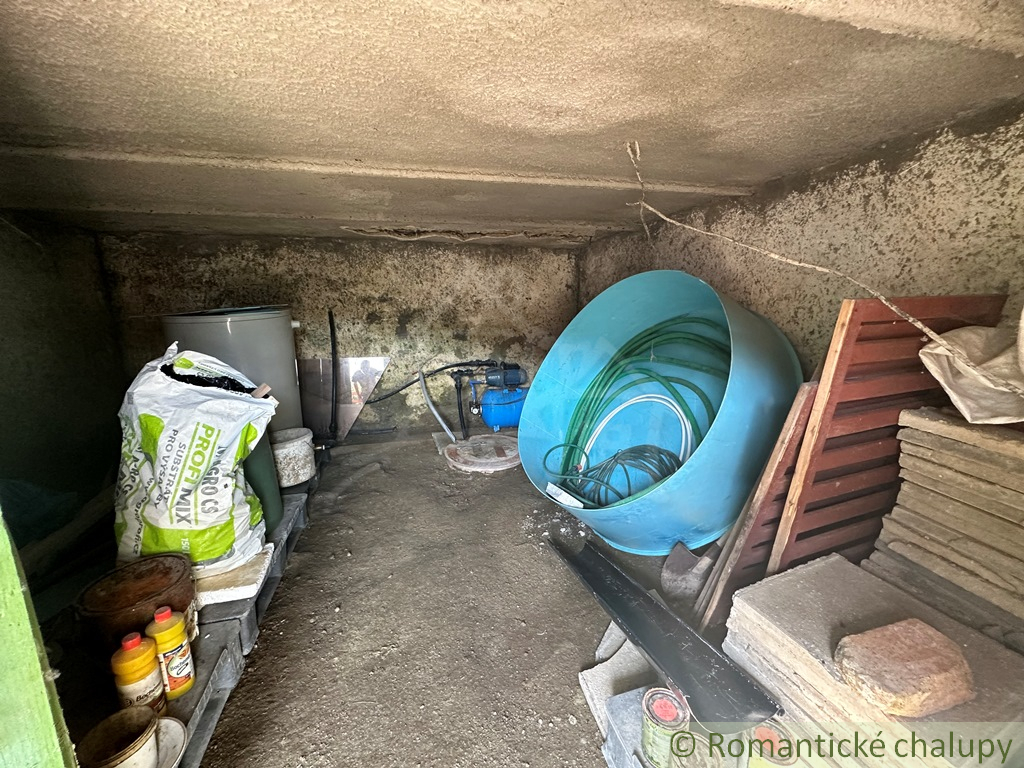 Chalupa v horskej obci Krokava - 15