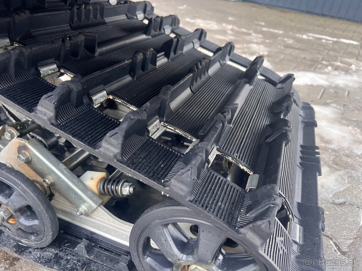 Snežný skúter YAMAHA RS Viking Professional - 15