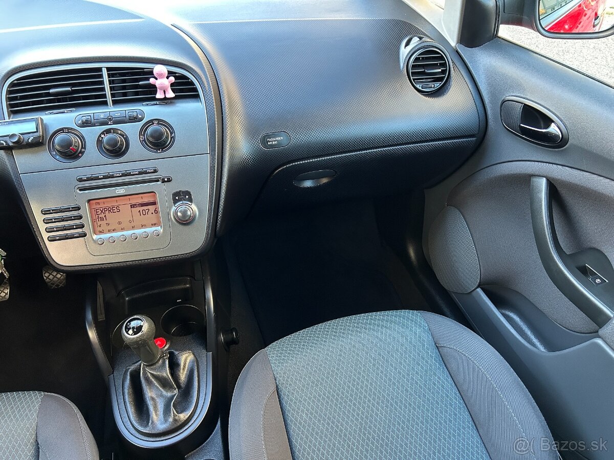 SEAT ALTEA XL,1.MAJITEĽ,111.900km, KÚPENÉ V SR, TOP STAV, - 15