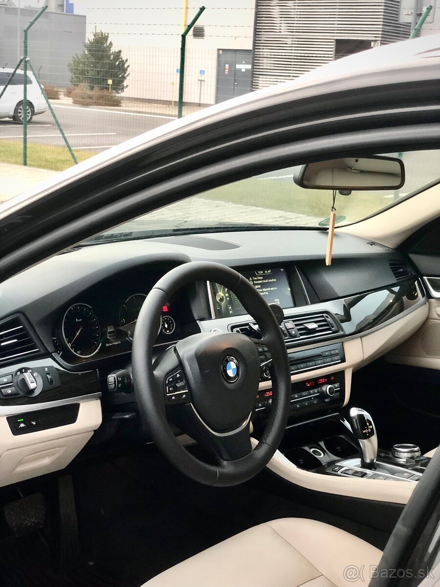 BMW 530d xDrive - 15