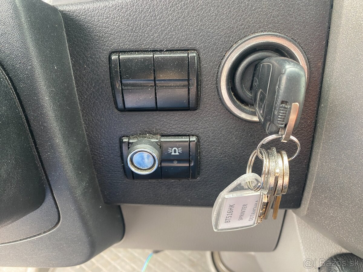 ODŤAHOVÉ VOZIDLO Mercedes Benz 2.2 110kW MT 15000€ s DPH - 15