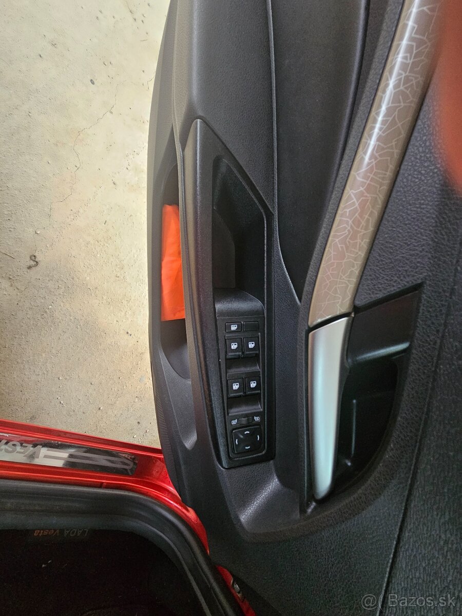 Lada Vesta LUXE - 15