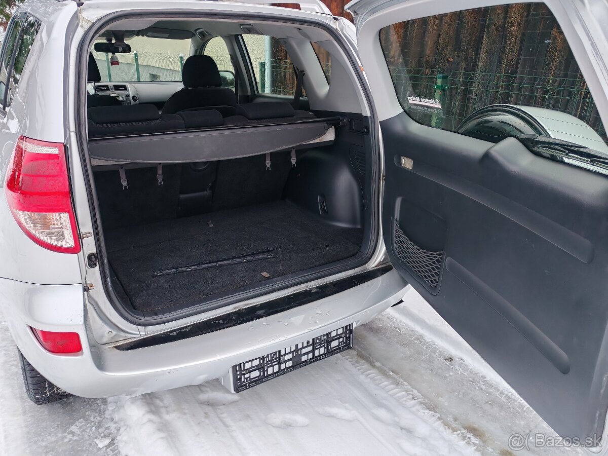 Rav4 2,2 100kw Taliansko - 15