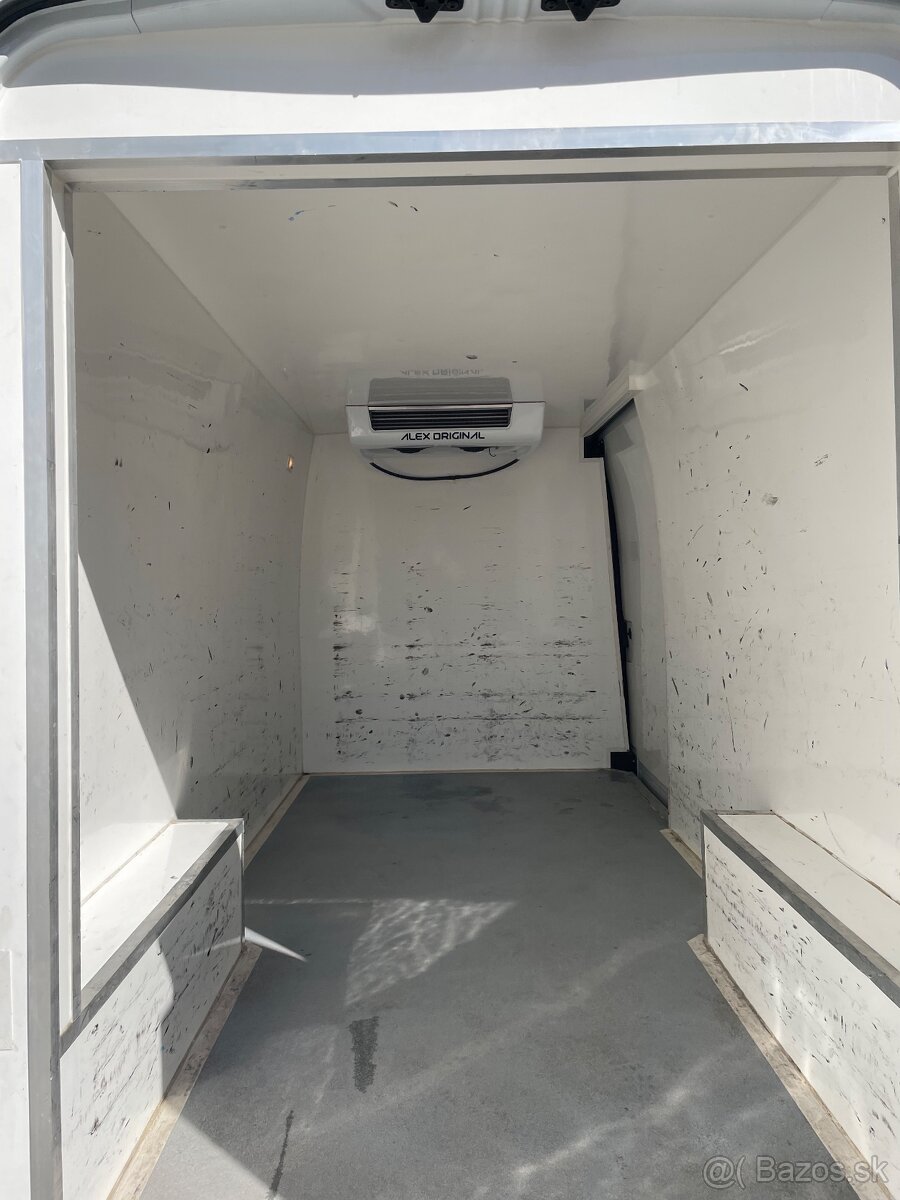 Renault Master CHLADIARENSKE / 2025 / 50tis km / SERVIS - 15