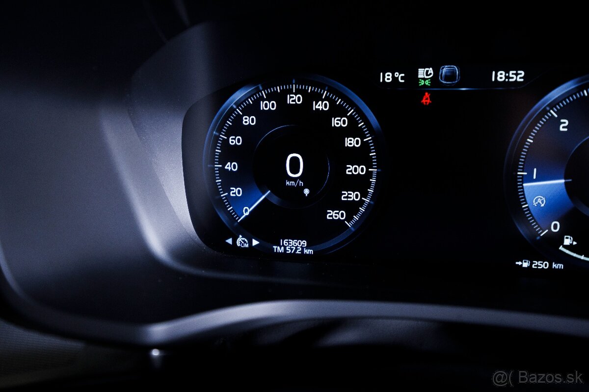 Volvo V60 CC AWD D4 diesel, ťažné, kamera, odpočet DPH - 15