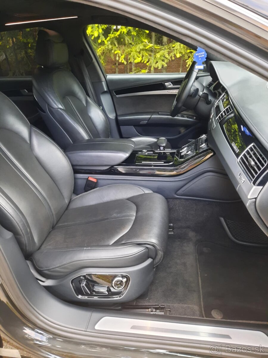 PREDÁM AUDI A8 LONG V8 QUATTRO 385PS R.V.12/2024 - 15