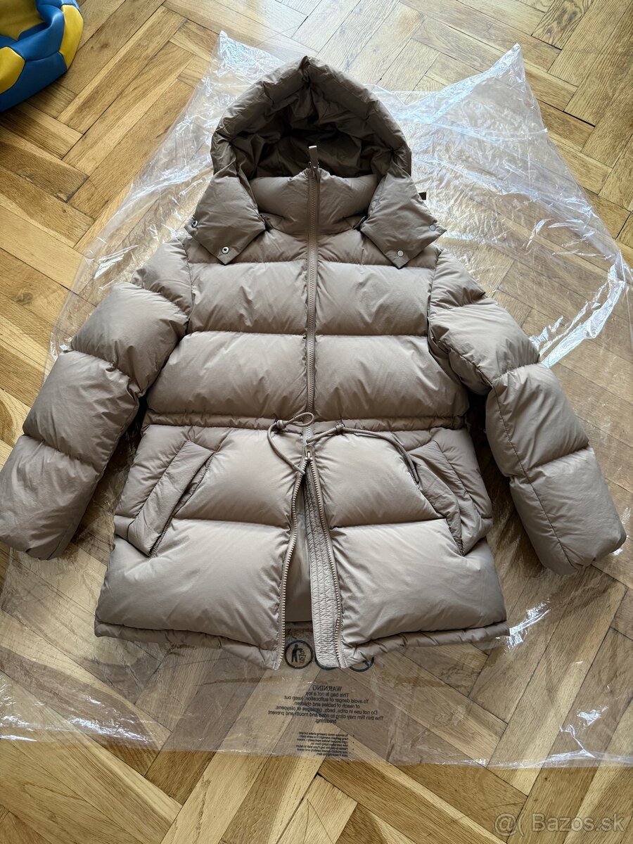 GANT Mid Length Down Jacket - 15