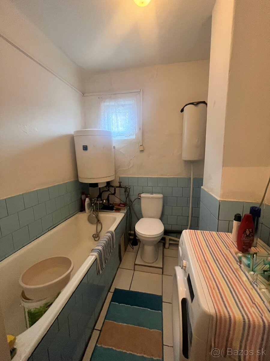 Rodinný dom s veľkým pozemkom - Košická Nová Ves - 15