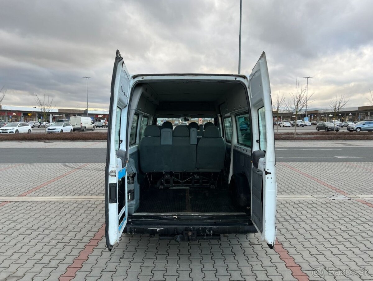 Ford Transit 2.2 TDCi 81kw 9 míst L2H2 - 15