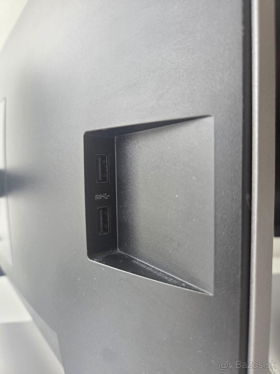 hp EliteBook 840 g3 + 21.5 HP monitor + dokovacia stanica - 15