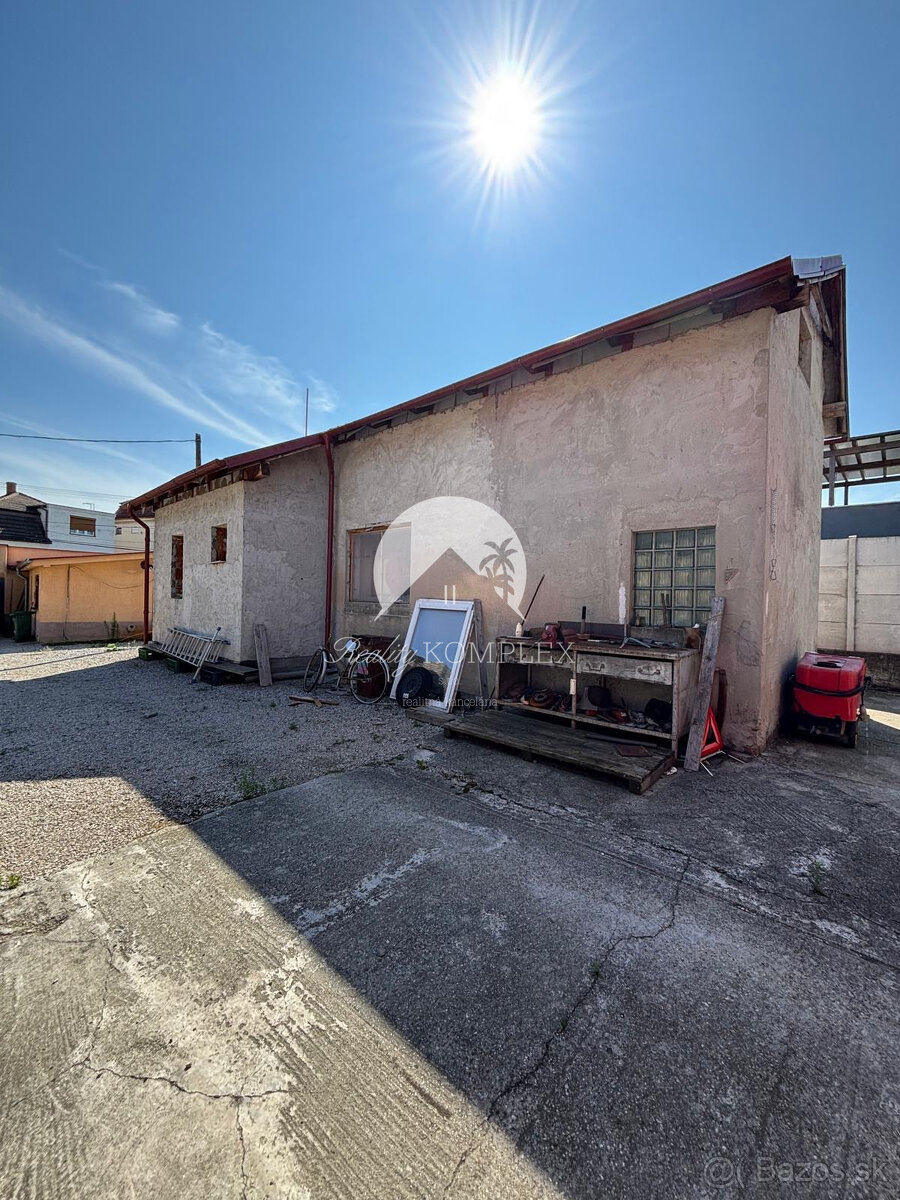 Reality KOMPLEX s.r.o. Vám ponúka na predaj priestranný rodi - 15