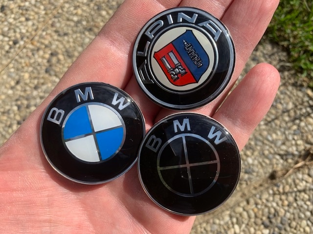 MIX BMW 45MM 74MM 78MM 82MM ZNAKY CIERNE MODRE BIELE - 15