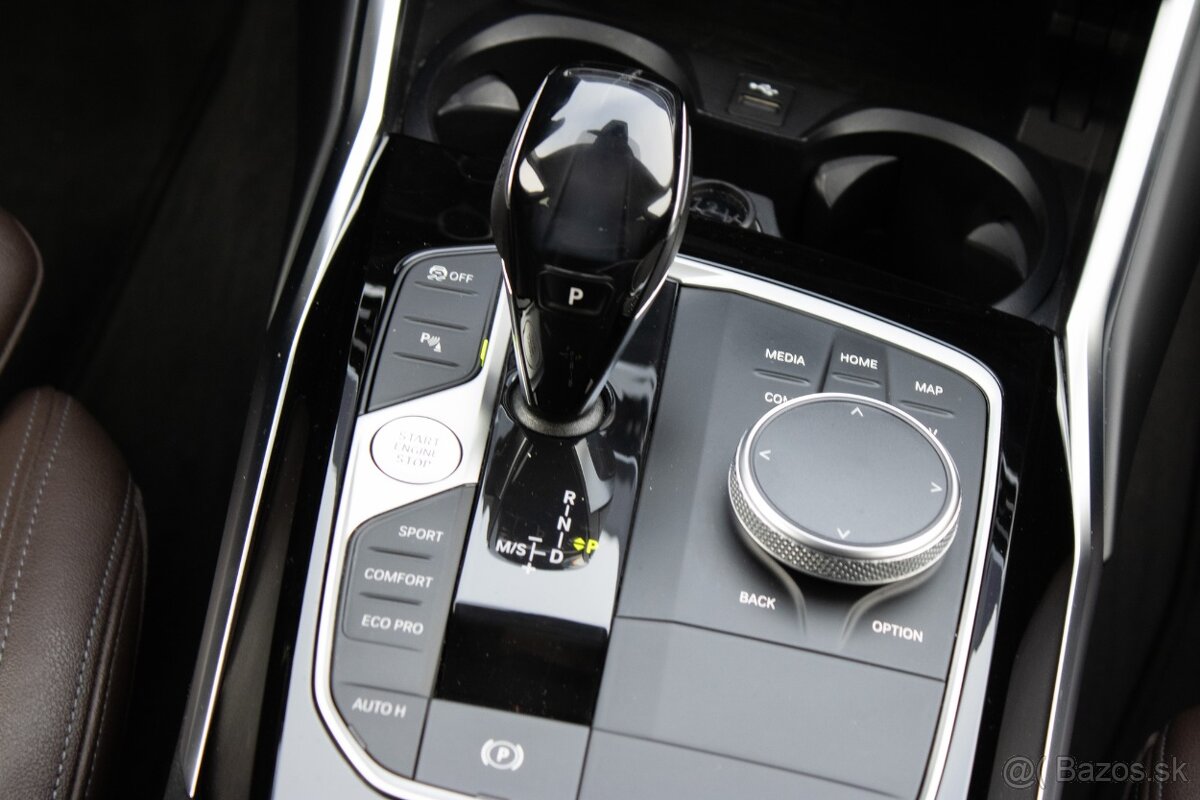 BMW Rad 3 Touring 320d mHEV xDrive, 140kW 7/2021 - 15