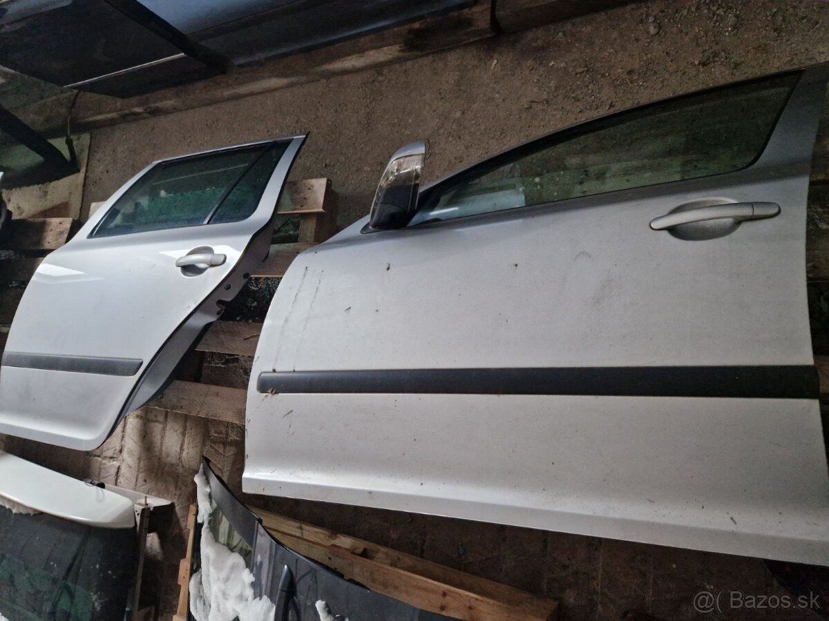 Dvere Škoda Octavia 2, combi, sedan - 15