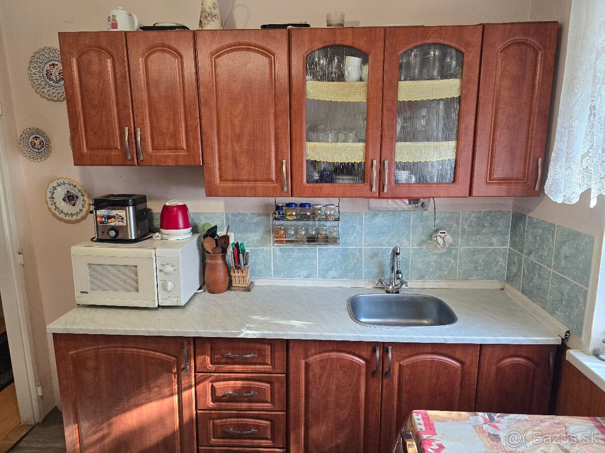 Útulná chalupa s hosp. budovou a záhradou 834 m² Podkylava - 15