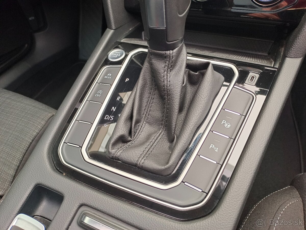 VW Passat B8 Variant TDI 110kW DSG 90tkm - záruka Autodraft - 15