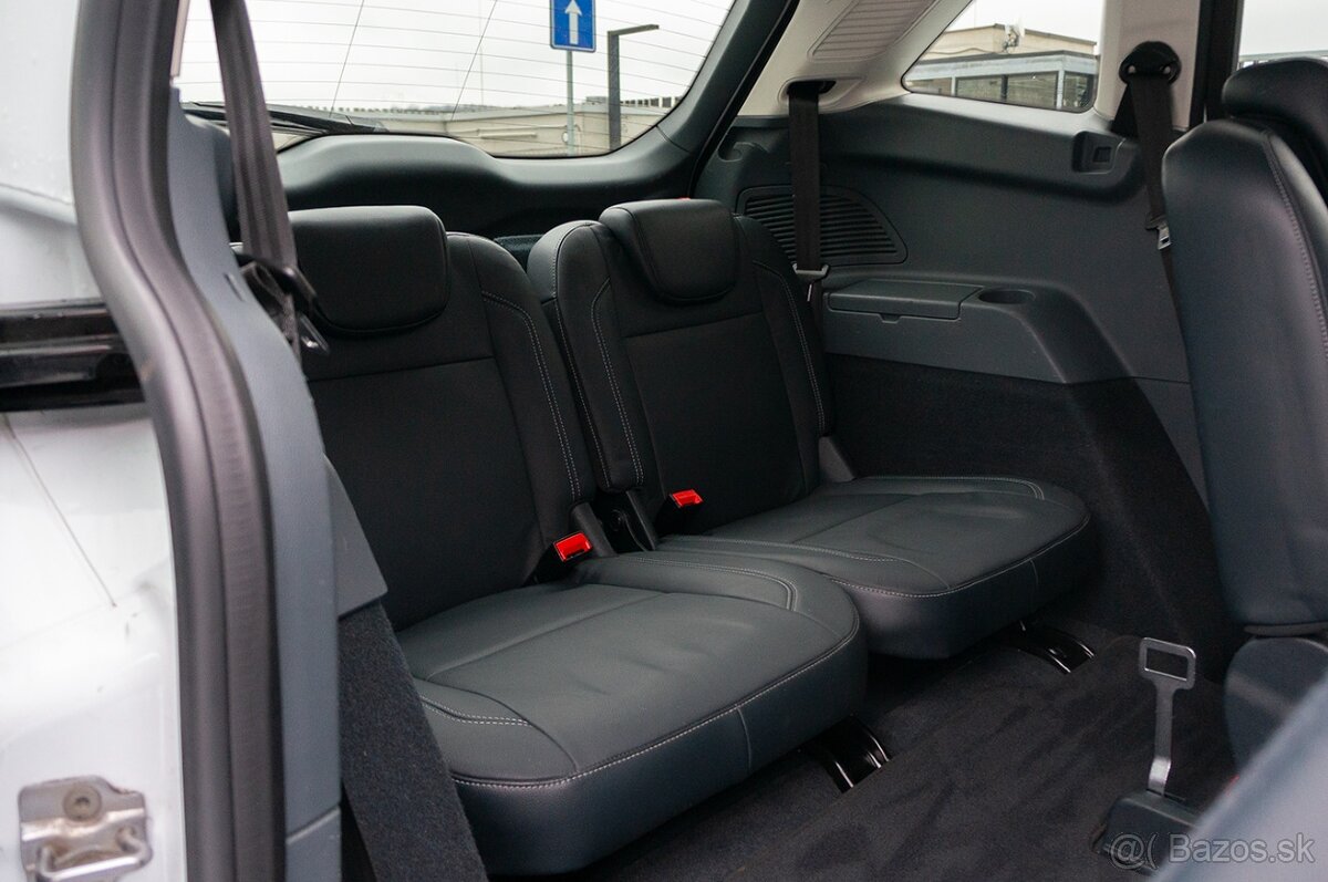 Ford Grand C-Max 2.0 TDCi TITANIUM (7-míst) - 15