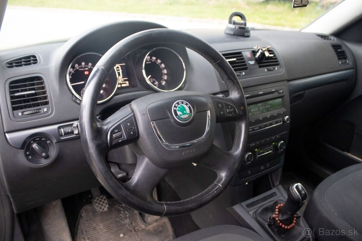 Škoda Yeti 2.0 TDI 4X4 140k M6 - 15
