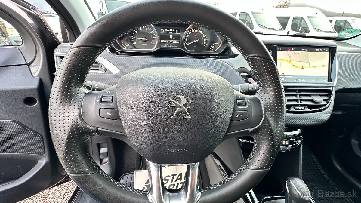 Peugeot 2008 1.2 PureTech Crossway Automat - 15