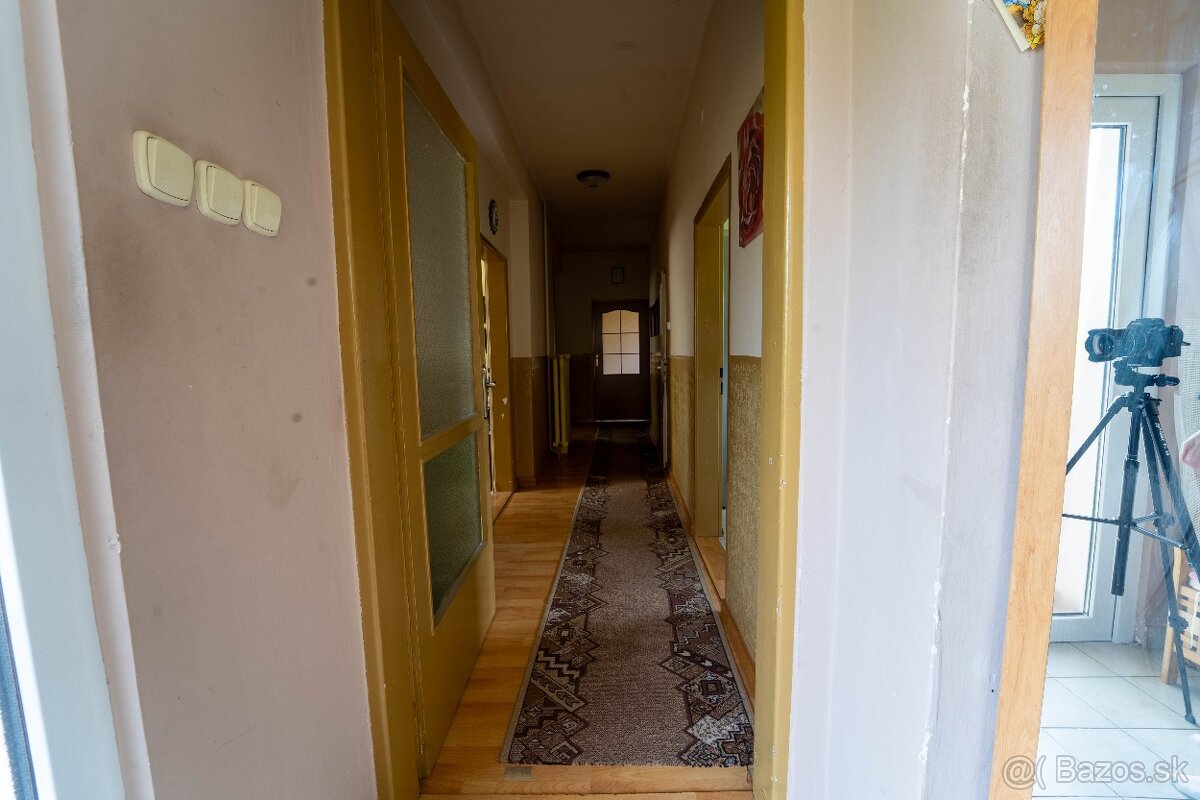 Na predaj rodinný dom s rozľahlým pozemkom 1788m2 MODRA - 15