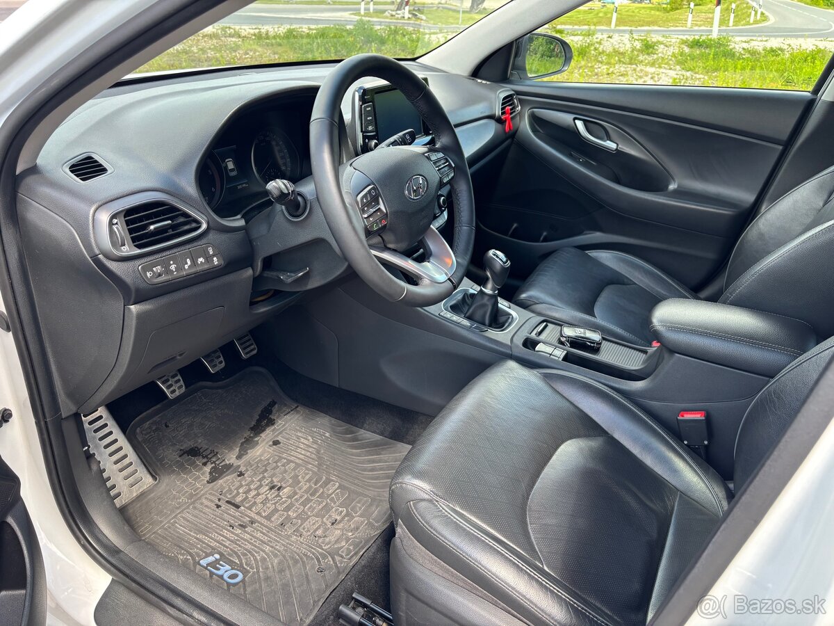 Hyundai i30 combi 2019 1.6CRDI 85kw plná vybava - 15