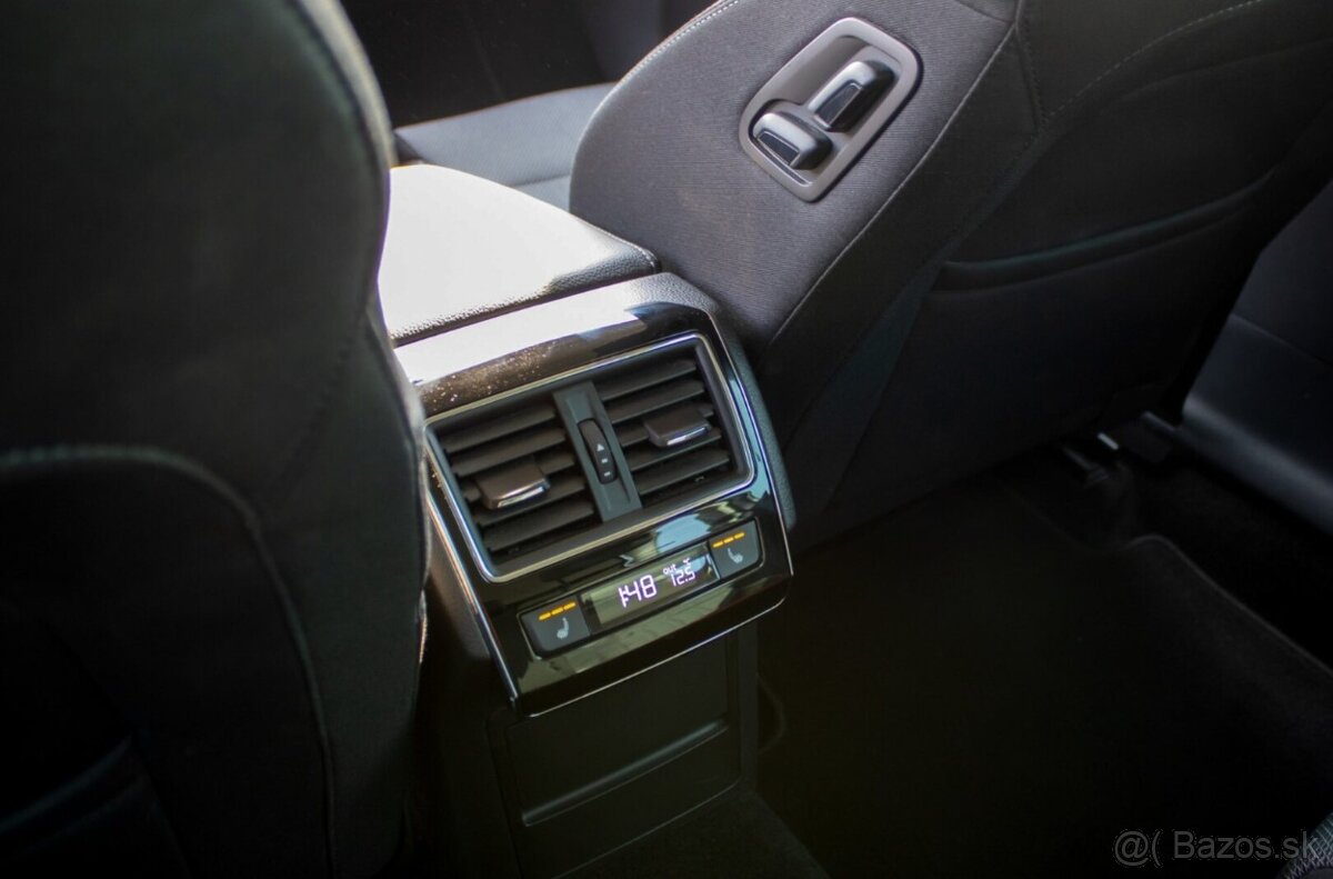 Škoda Superb Combi 2.0TDI DSG automat - 15