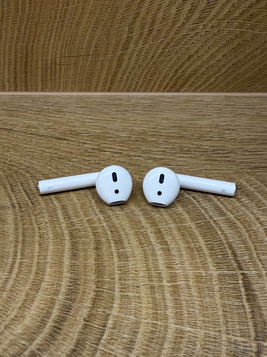 Apple AirPods 1 - 15