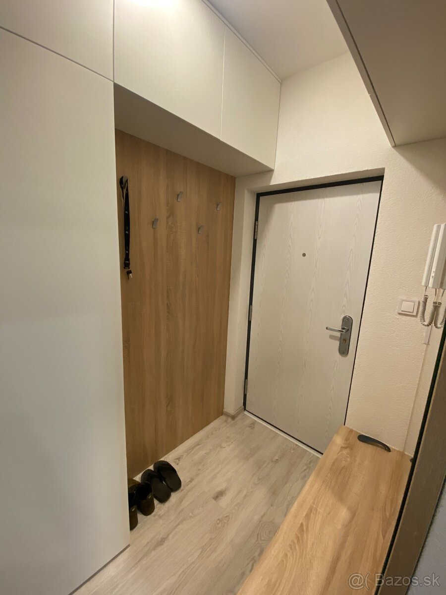 Prenajom garzonka v novostavbe Iliaš - 15
