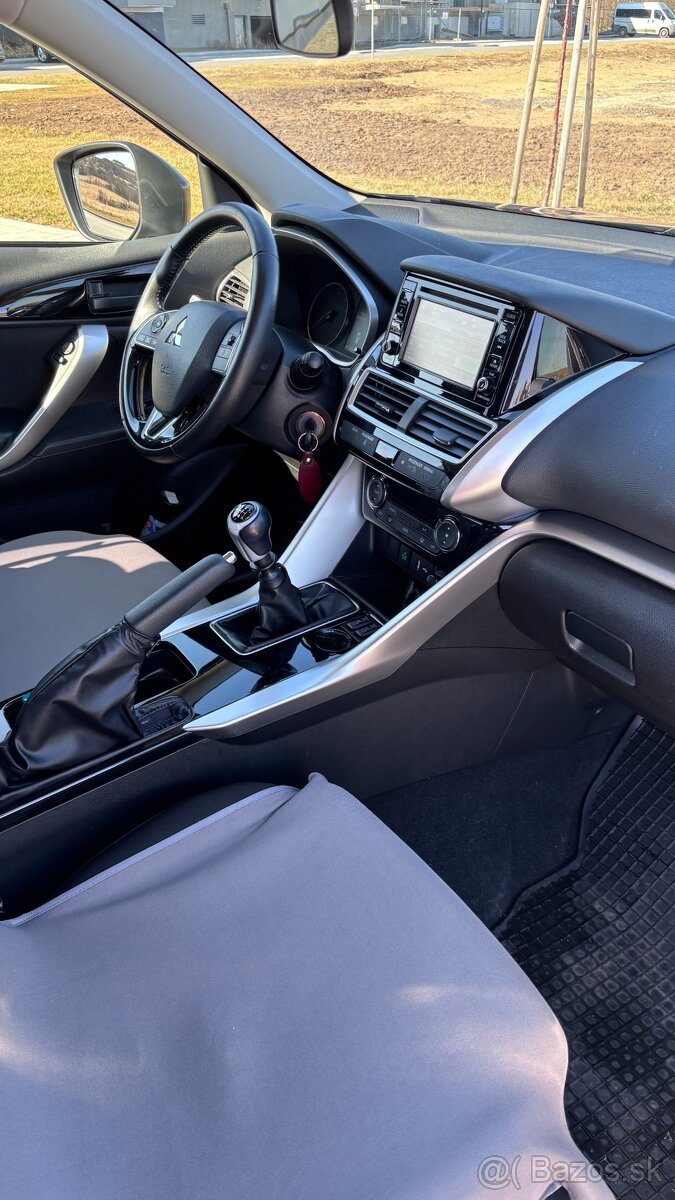 Predám Mitsubishi ECLIPSE CROSS ročník 2020 - 15