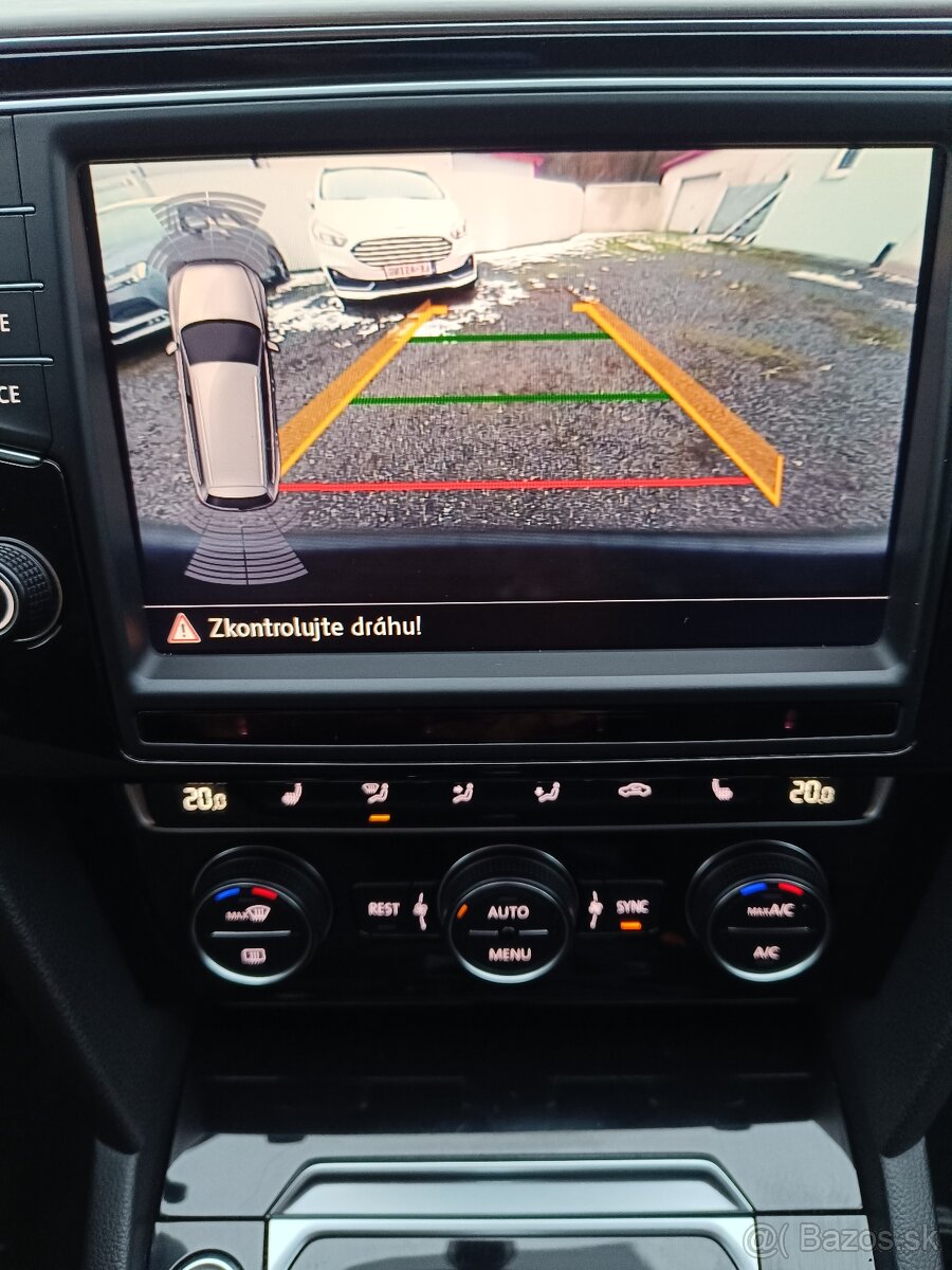 VW Passat Variant B8 2,0 TDi DSG 110 kW Highline r.v. 2016 - 15