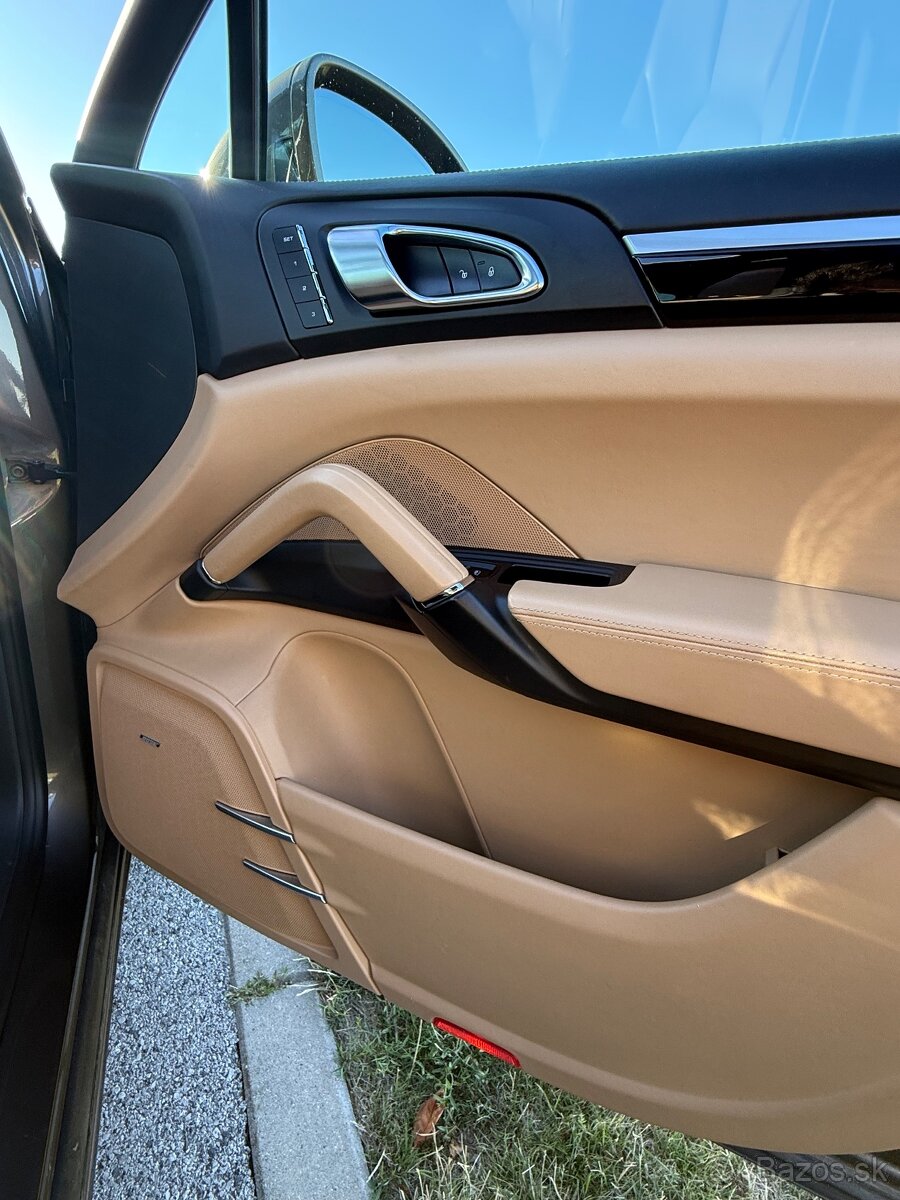 Porsche Cayenne S 4.2 V8 Diesel - 15