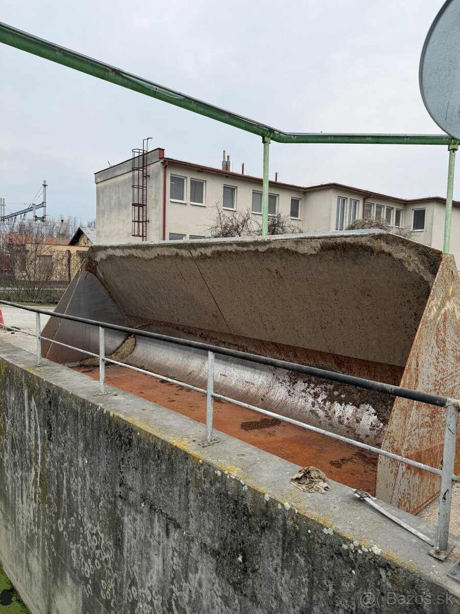 Kol. Nakladač VOLVO L180H (2016) - 15