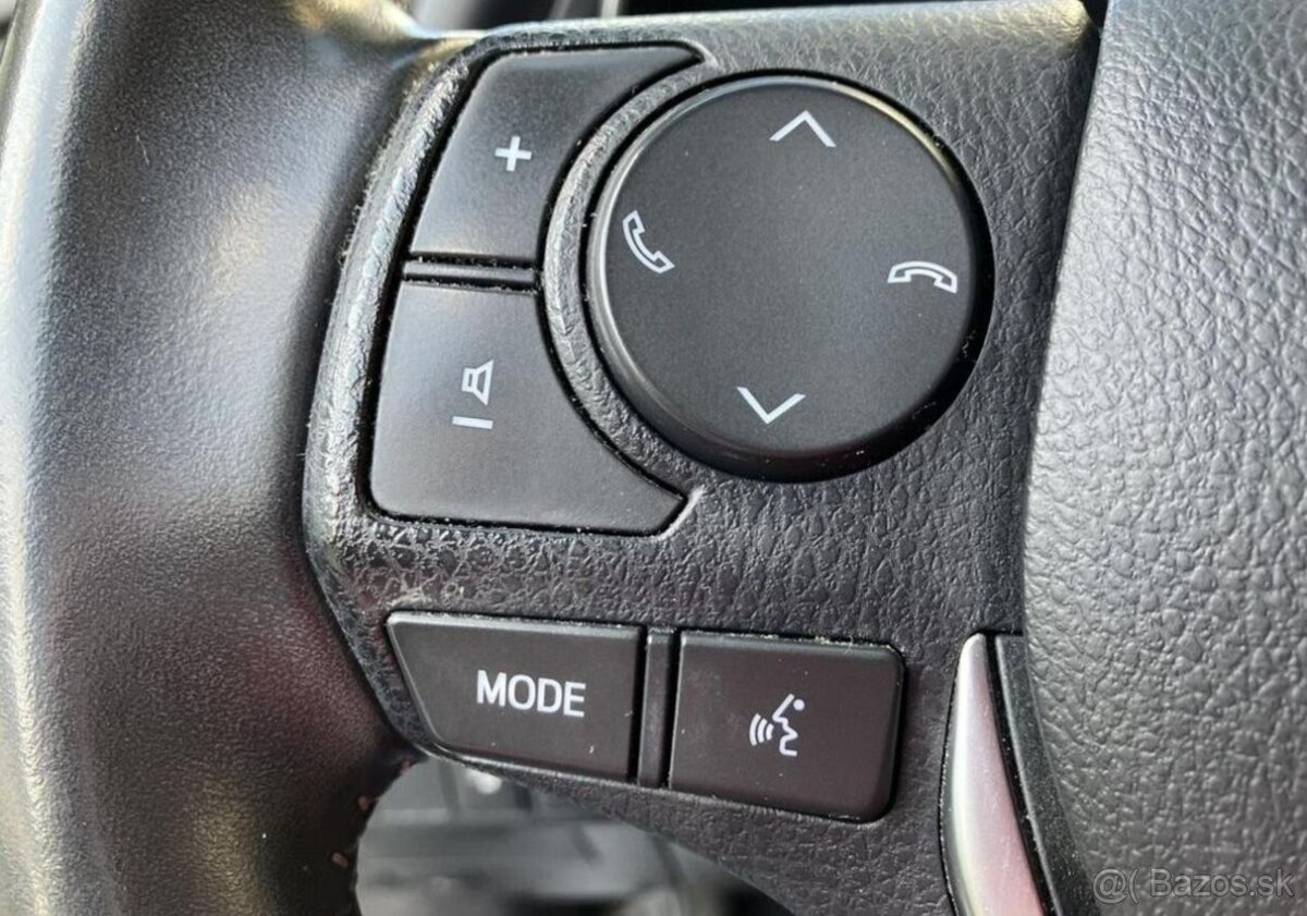 Toyota Auris 1.8-AUTOMAT-NAVI-KAMERA - 15