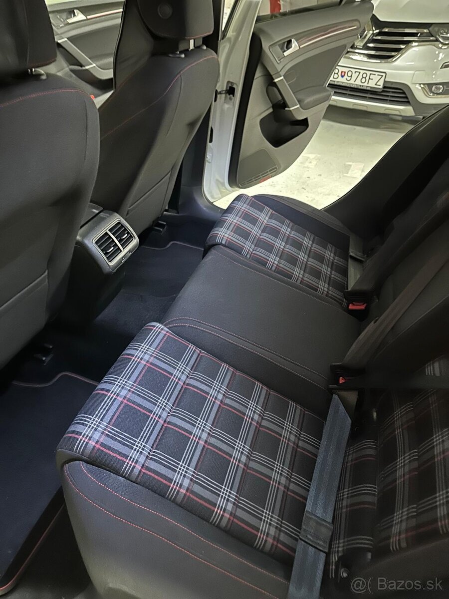 Volkswagen Golf GTi 2.0Tsi 2017 300ps M6 - 15