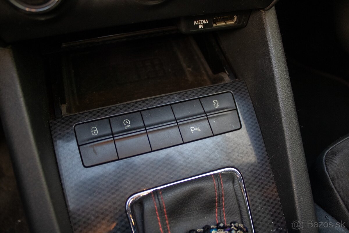 Škoda Octavia Combi 2.0 TFSI RS DSG - 15