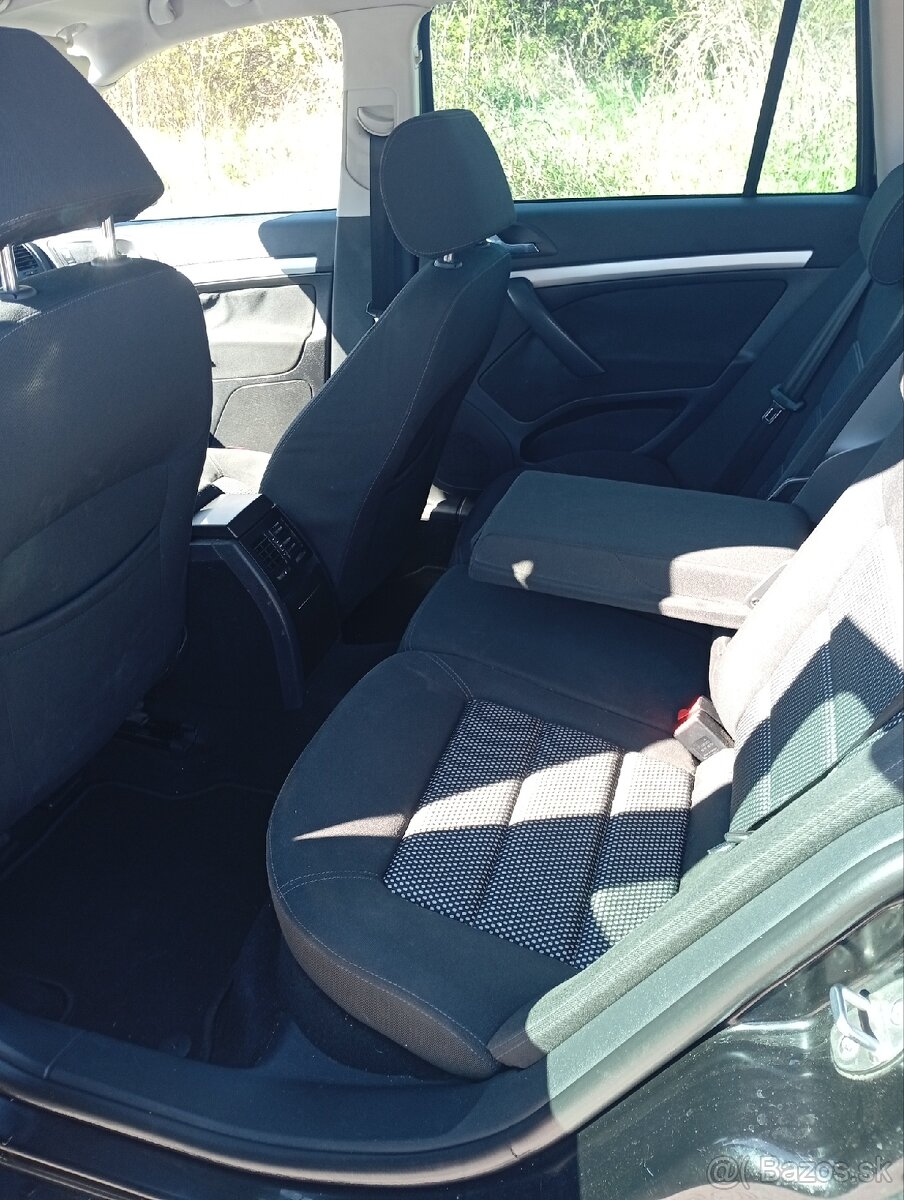 Škoda Octavia Combi 4x4 Scout - 15