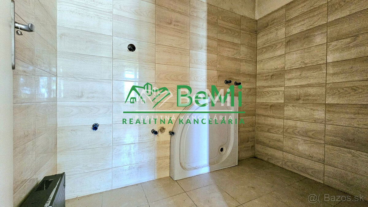 ZNÍŽENÁ CENA - RODINNÝ DOM JESENSKÉ - 15