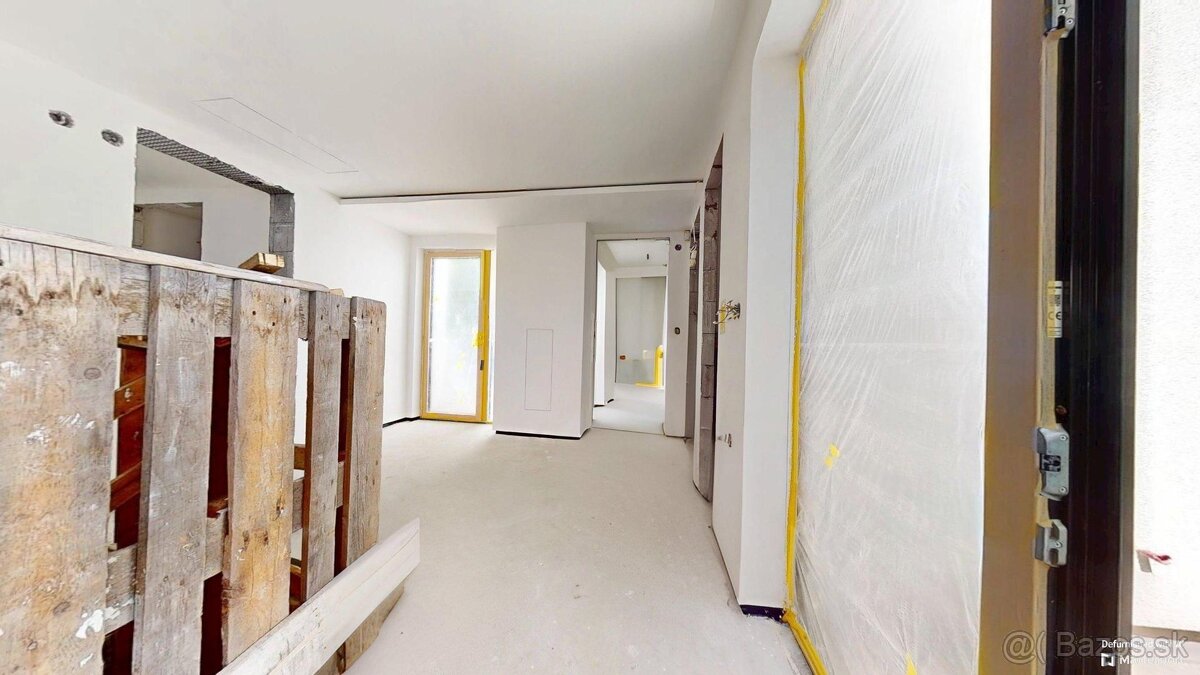 Predaj holodomu rodinného domu v Rusovciach – exkluzívna pol - 15