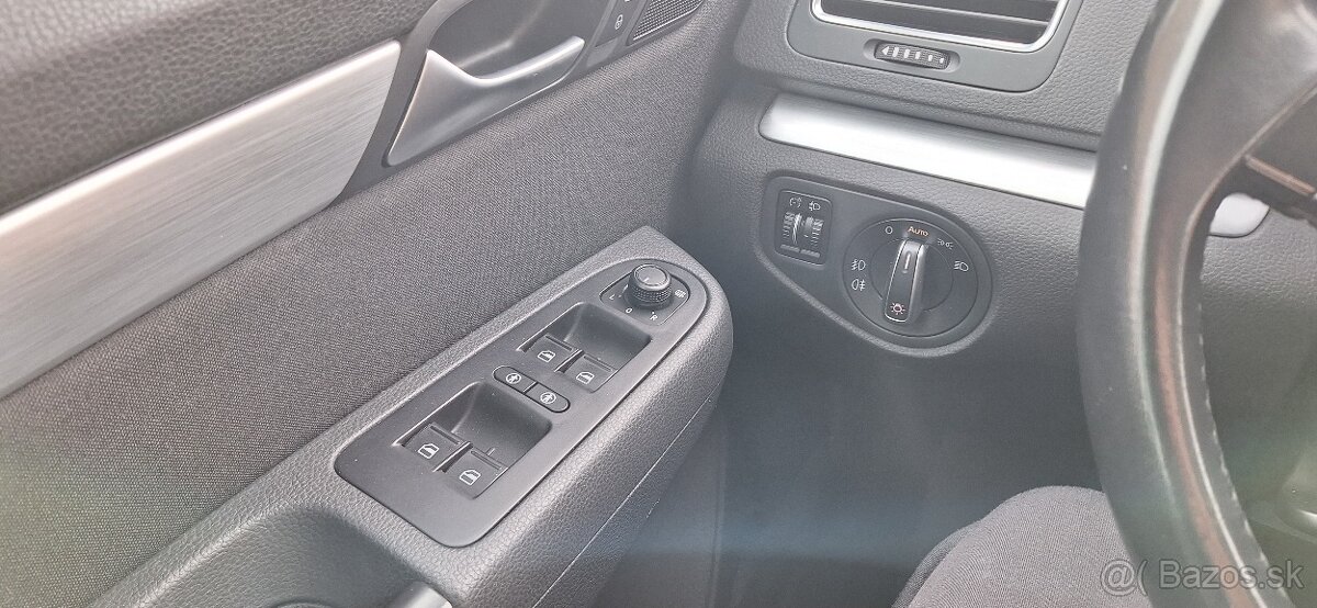 Volkswagen Sharan 2.0 TDI 7-miestny - 15