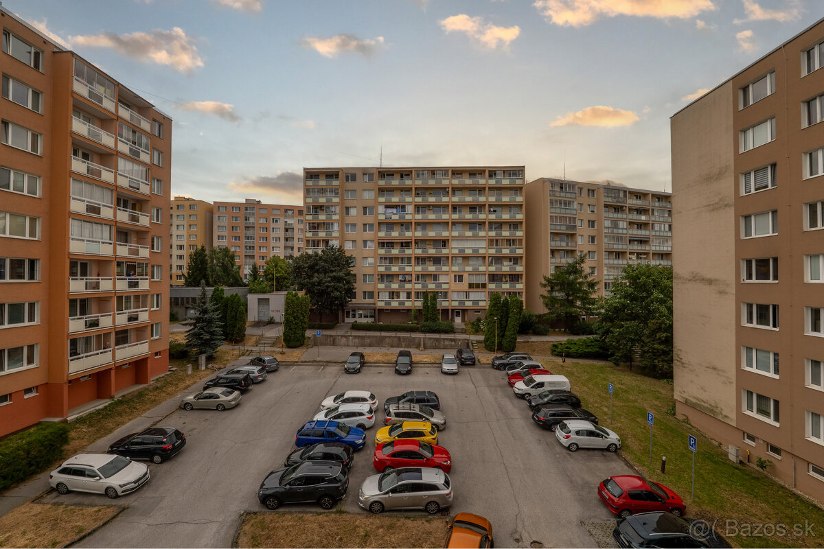 Priestranný 2-izbový byt na prenájom | Kurská - Furča - 15