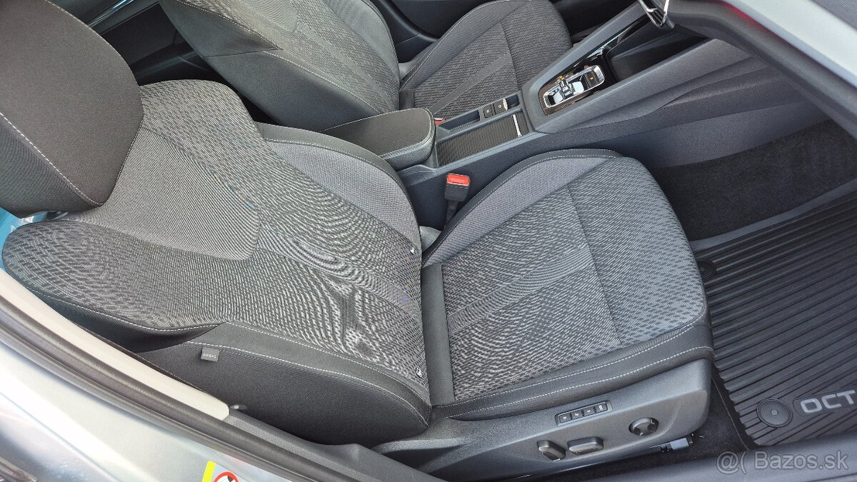 Škoda Octavia Combi 2.0 TDI SCR Style DSG VIRTUAL LED - 15