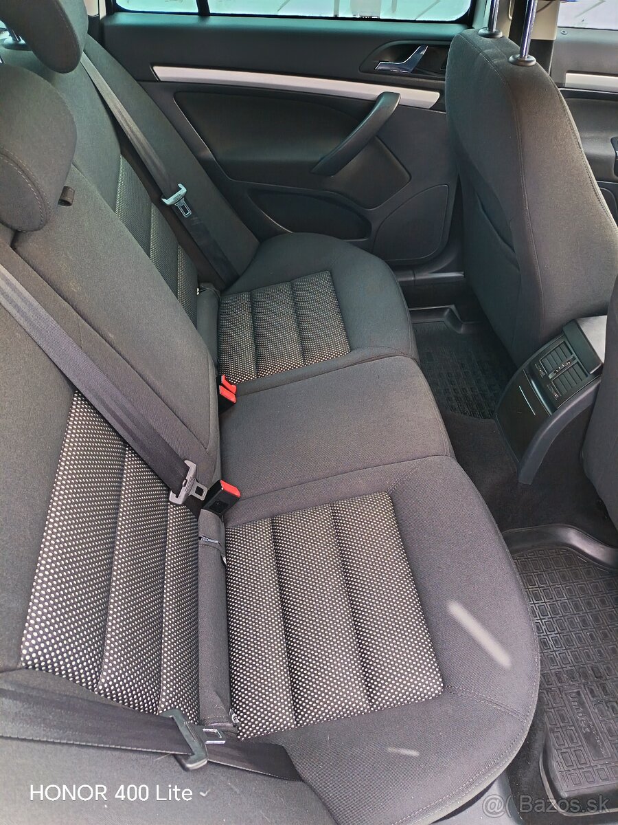 Škoda Octavia 2 scout rv2011 - 15